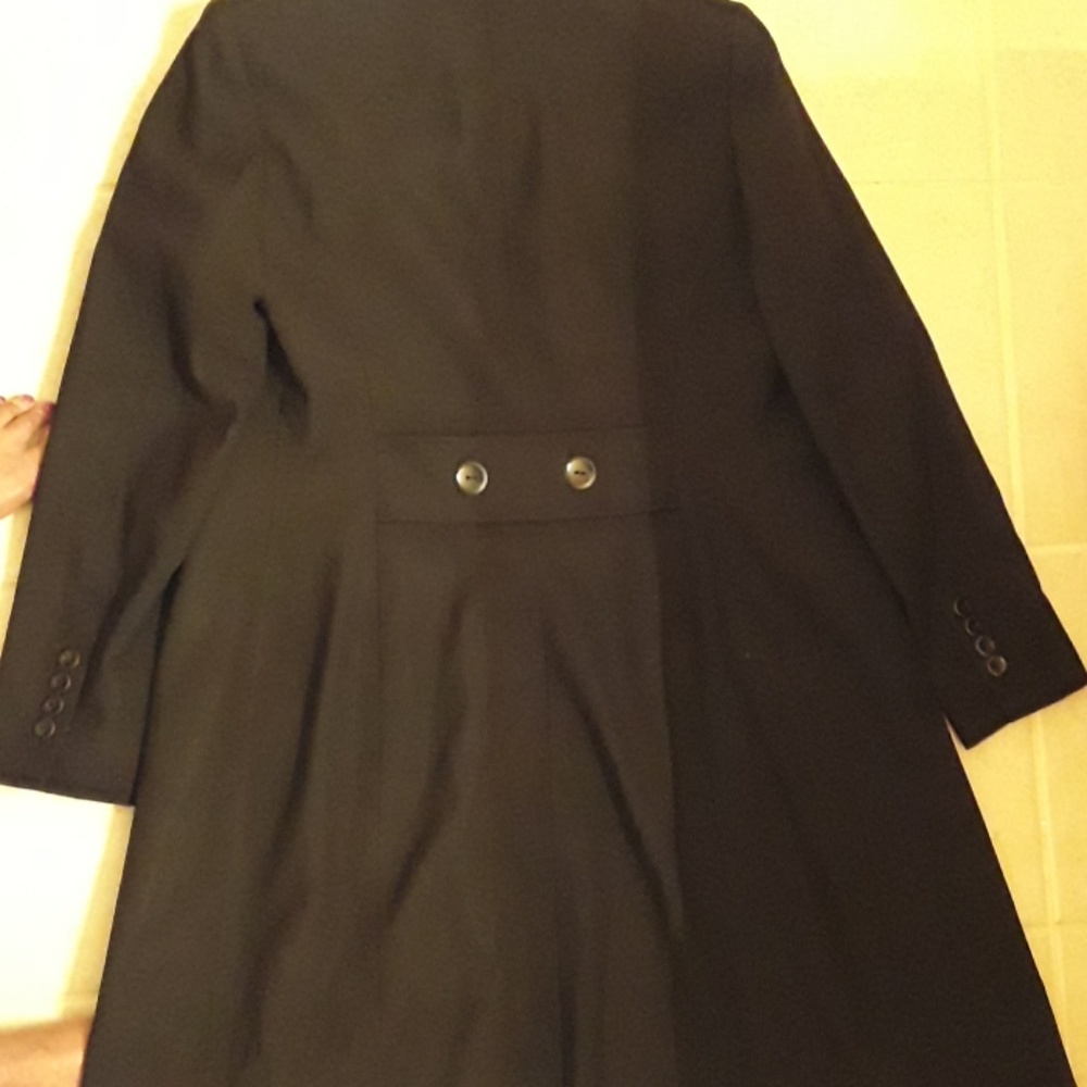 STUNNING COAT - Picture 2 of 2